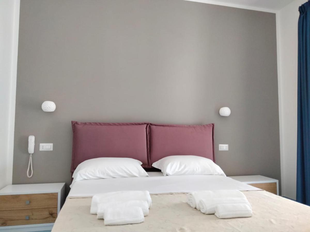Hotel Da Alfredo Castellabate Bagian luar foto