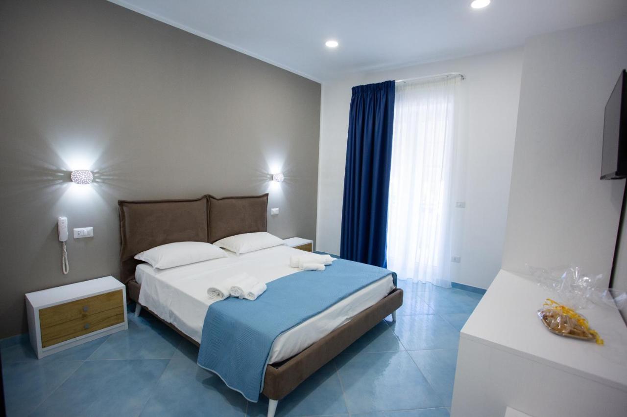 Hotel Da Alfredo Castellabate Bagian luar foto